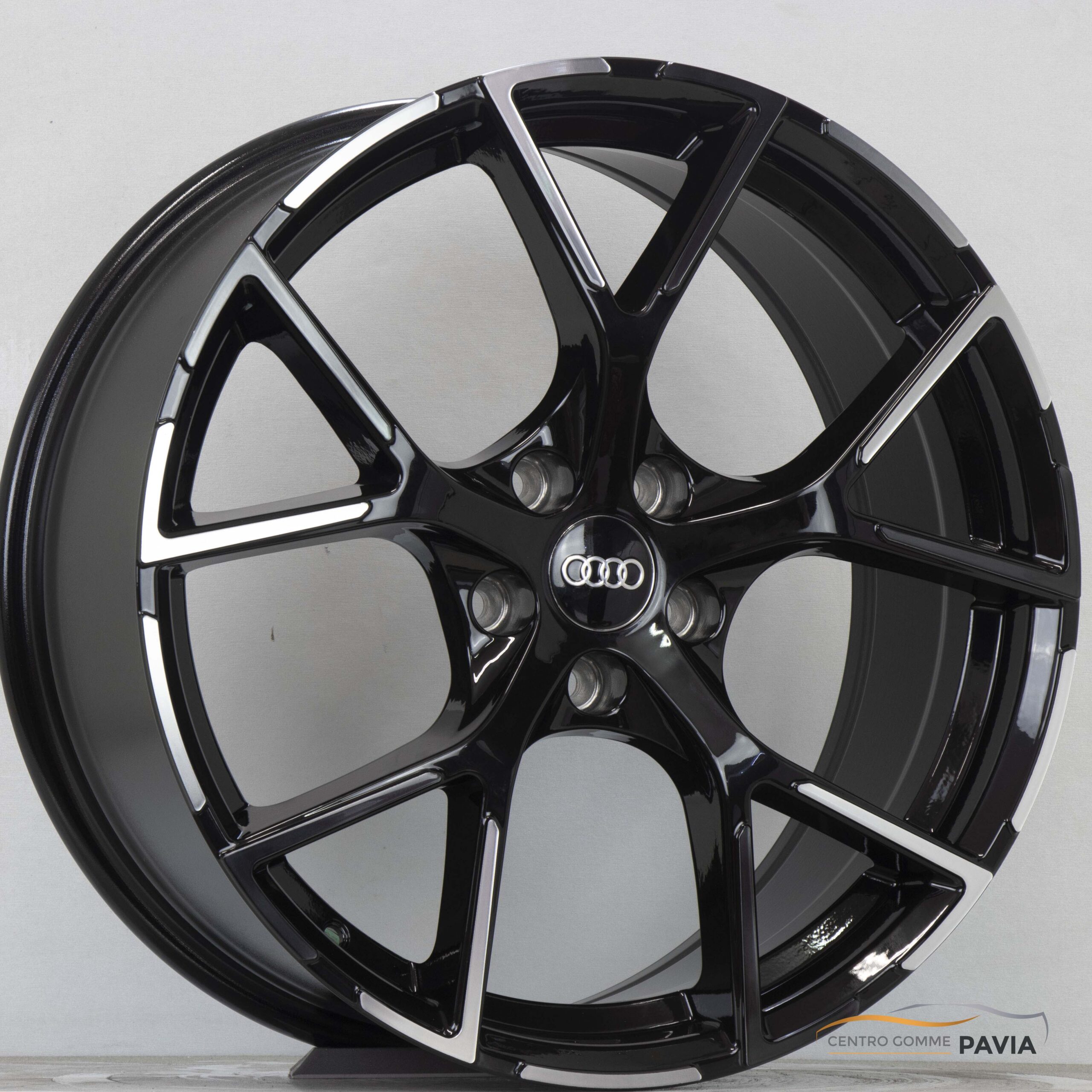 CERCHI IN LEGA ADRIA WHEELS MOD RS3 DA 19 POLLICI AUDI A3 8V 8Y