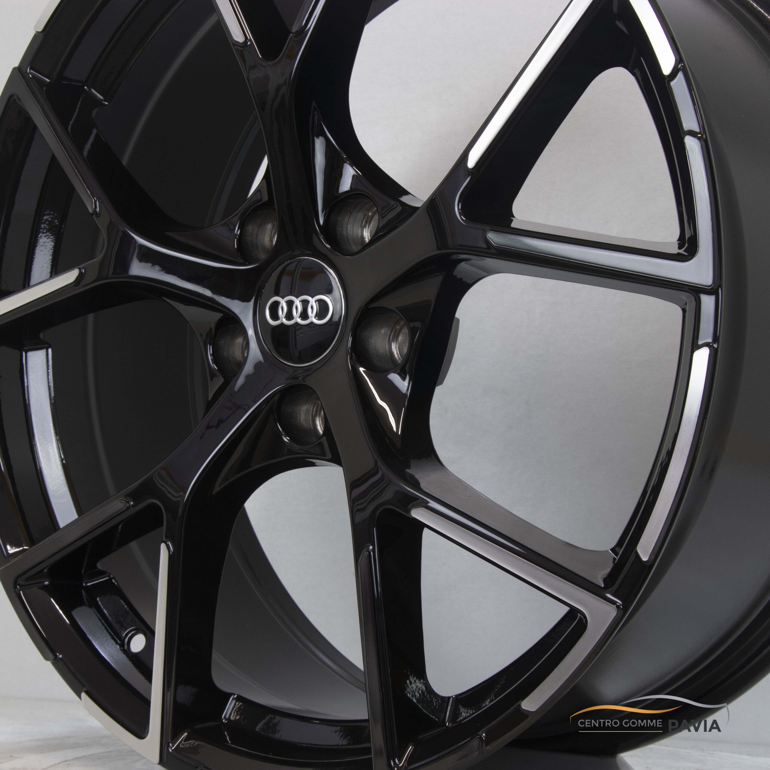 CERCHI IN LEGA ADRIA WHEELS MOD RS3 DA 19 POLLICI AUDI A3 8V 8Y