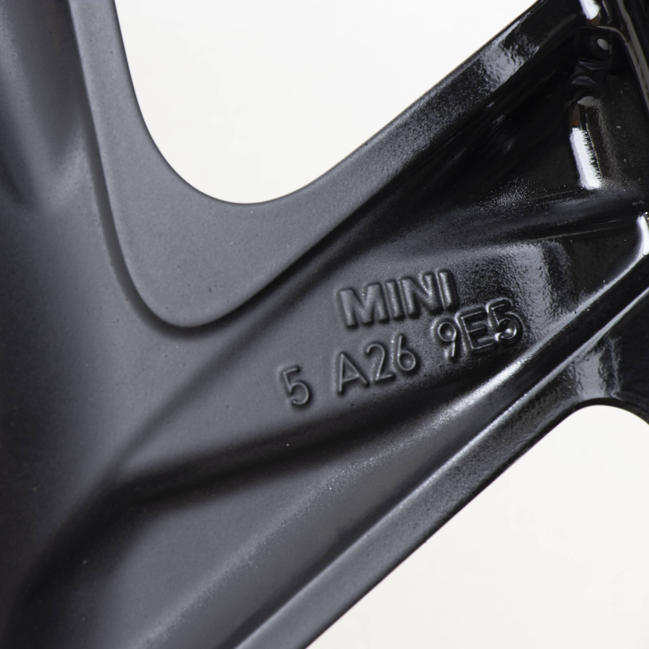 Cerchi in lega ORIGINALI MINI COUNTRYMAN U25 USATO PERSONALIZZATO IN COLORAZIONE NERO LUCIDO CODICE ORIGINALE 5A269E5