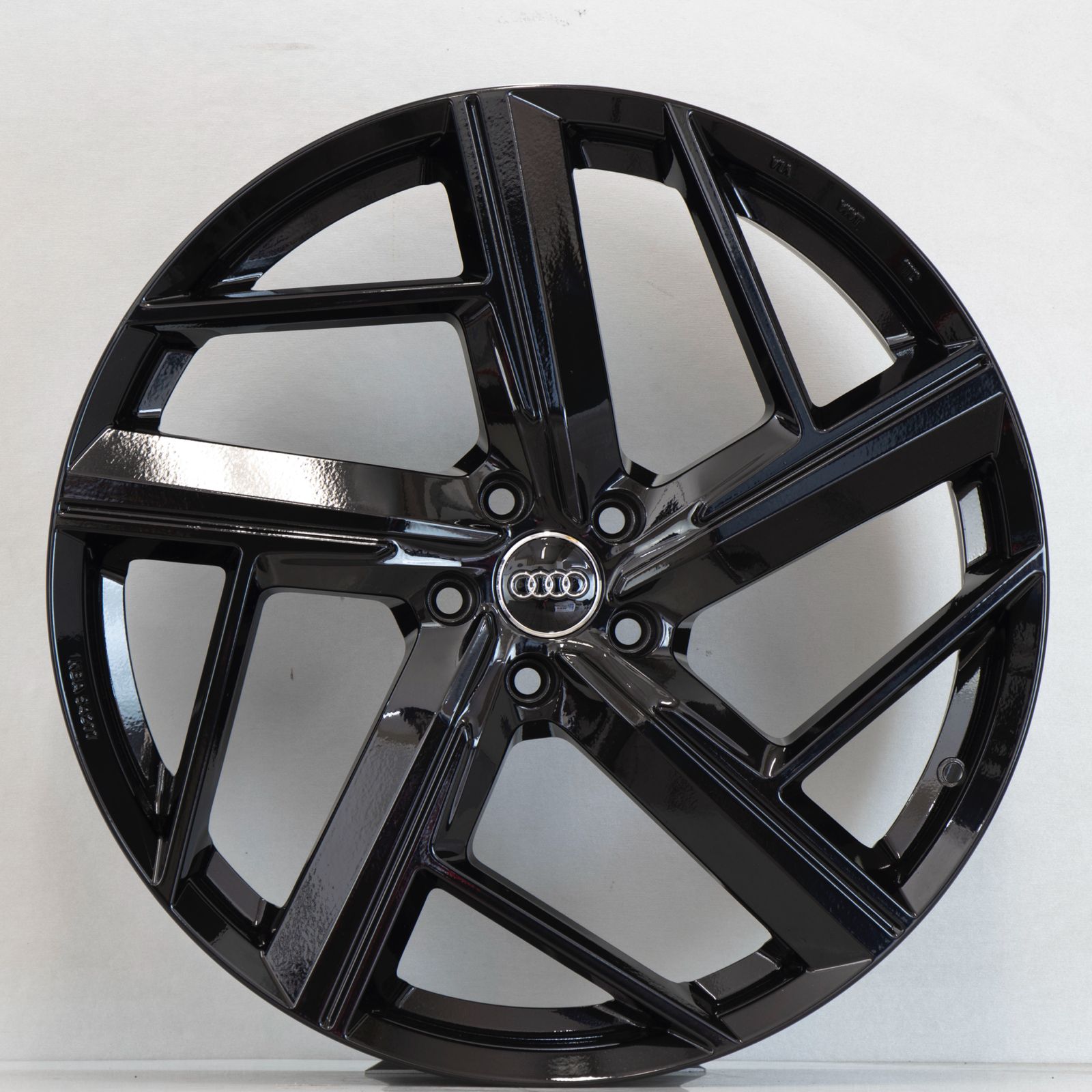 CERCHI IN LEGA DA 21 MAK QVATTRO COMPATIBILI CON AUDI A6 Q5 CUPRA TAVASCAN