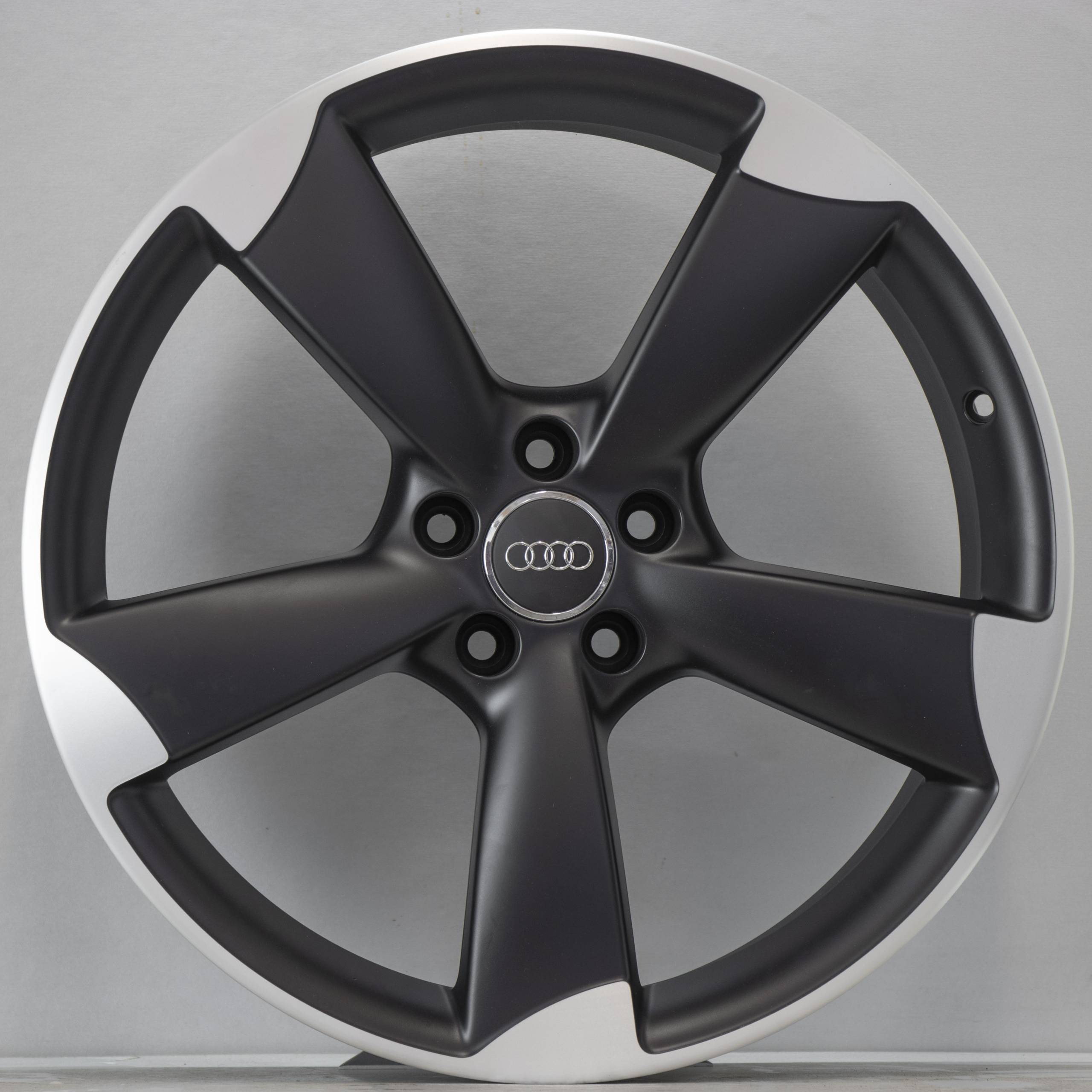CERCHI IN LEGA DA 20 ORIGINALI AUDI ROTOR 460601025AC