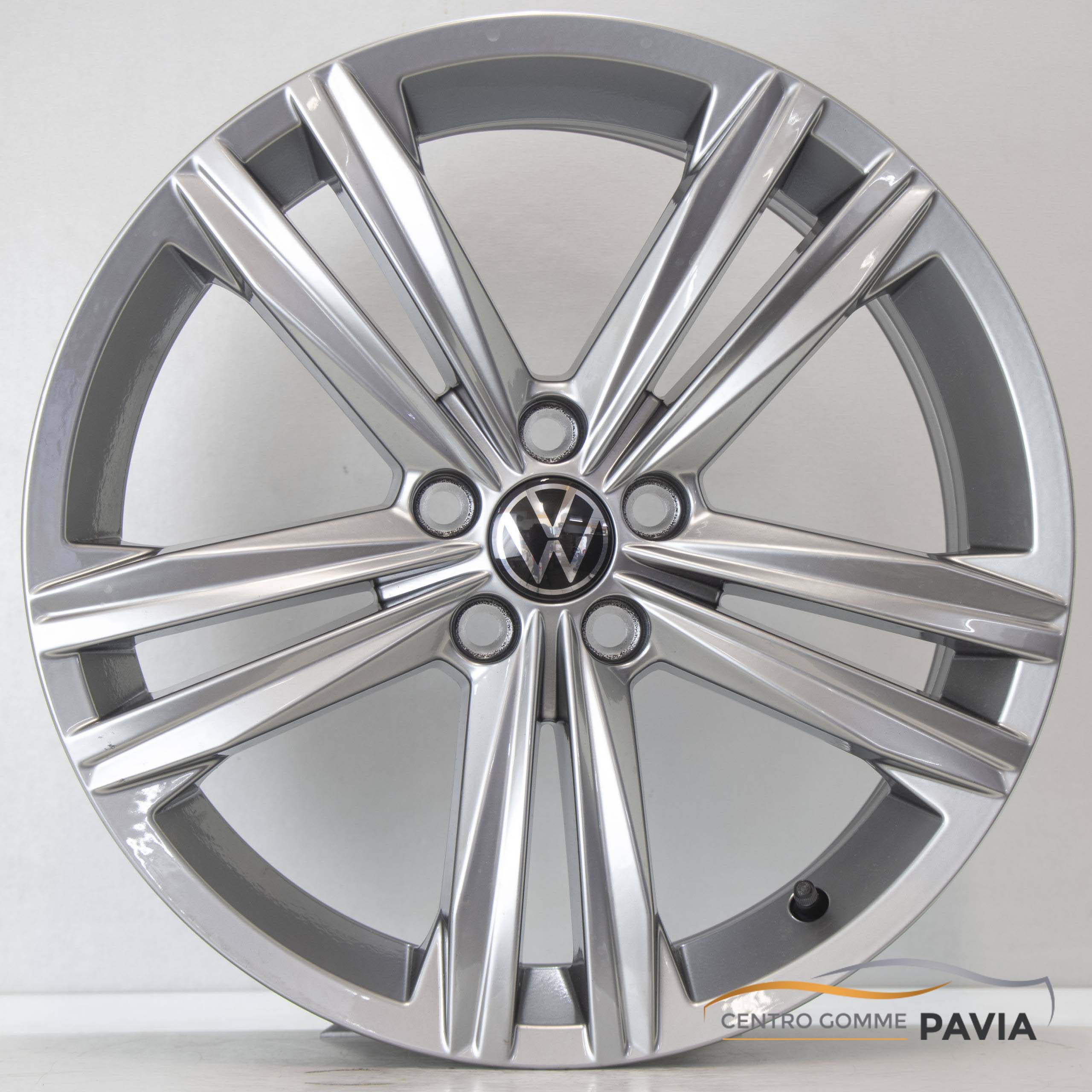 4x Cerchi in lega originali SEBRING VW T-Cross VW Taigo 17" cod. 2GM601025G 6,5x17 ET39 5x100 CB 57,1. SUPER PROMO FINO AD ESAURIMENTO SCORTE
