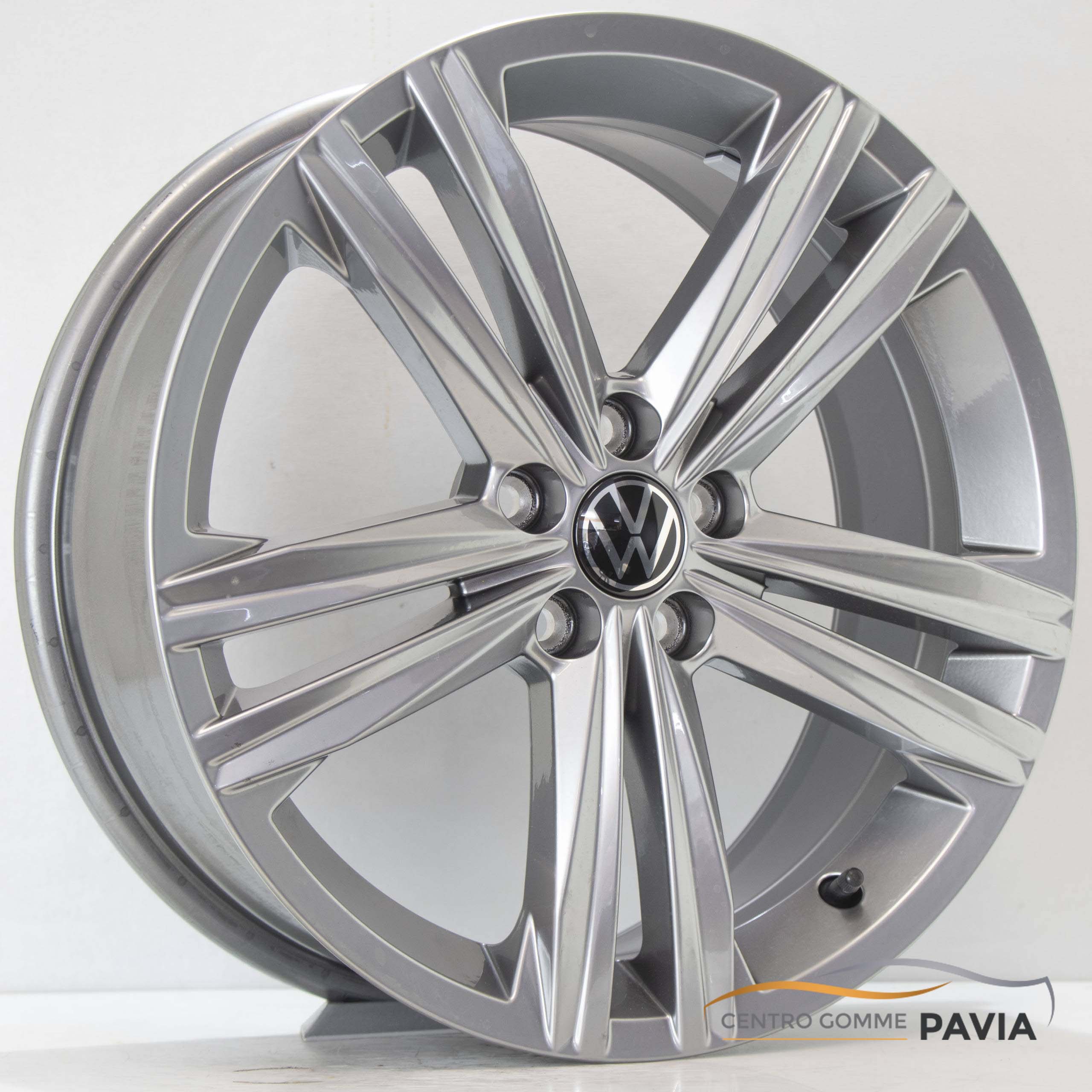 4x Cerchi in lega originali SEBRING VW T-Cross VW Taigo 17" cod. 2GM601025G 6,5x17 ET39 5x100 CB 57,1. SUPER PROMO FINO AD ESAURIMENTO SCORTE.