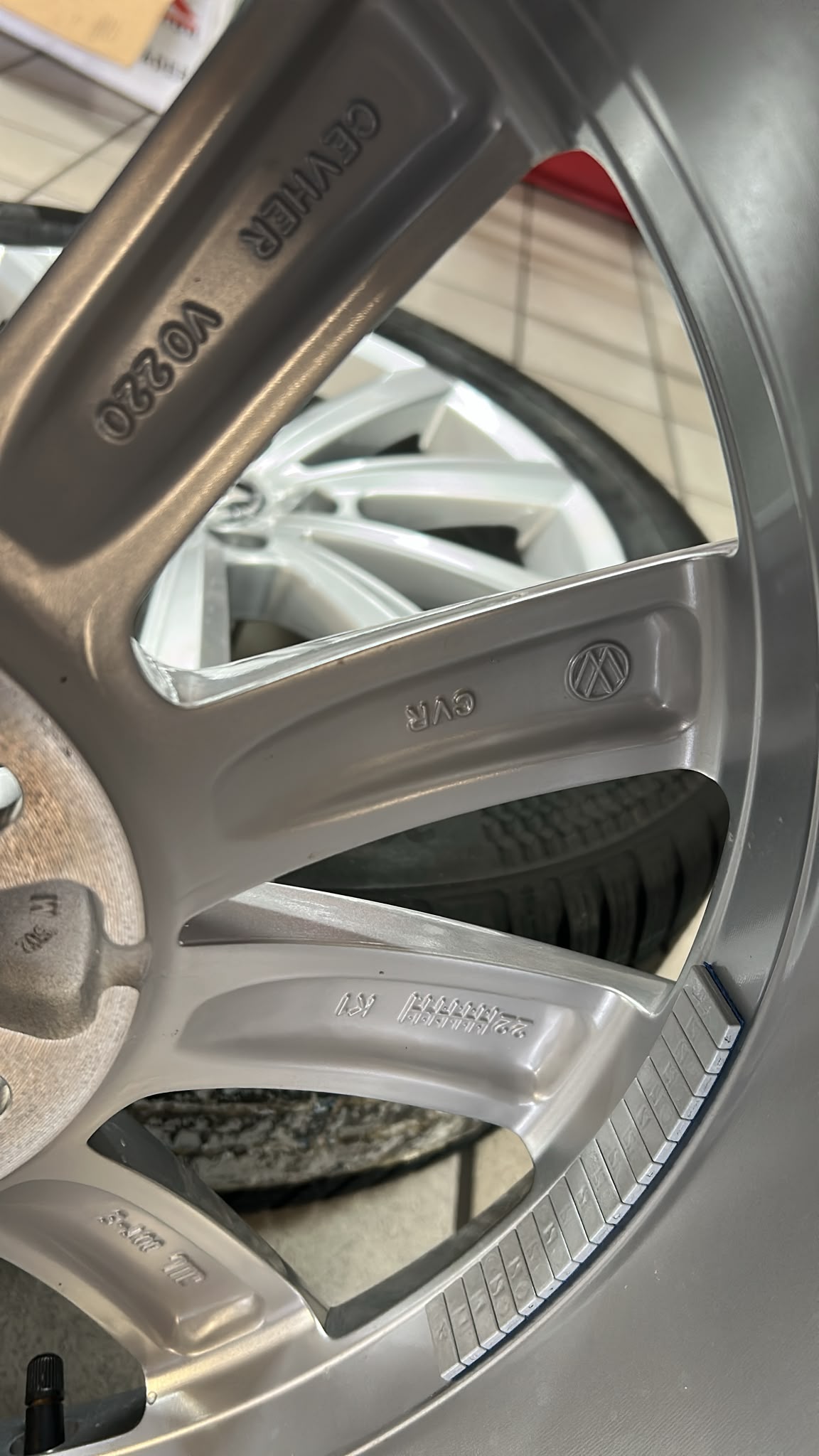 cerchi in lega originali VW T-Roc 17 2GA601025M pneumatici Continental
